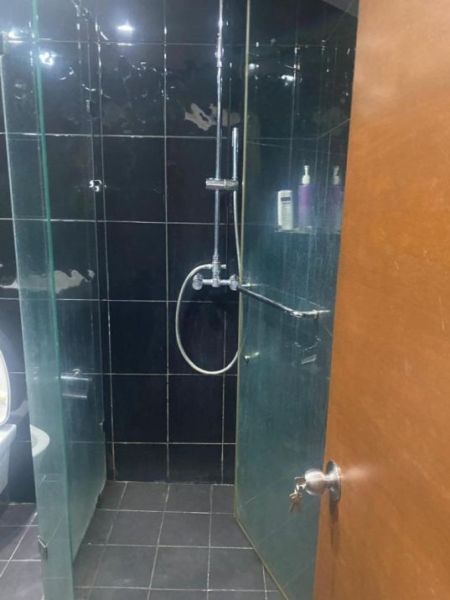 Bathroom - 3BR Apartment for Sale in Rajagiriya | LKR 75 Million