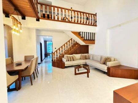 Living Room - Luxury Fully Furnished 5BR Duplex Apartment for Rent in Wellawatte – Walk to the Beach