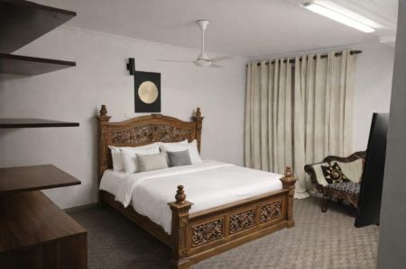 Bedroom - 8 Bedroom Luxury House for Rent at Colombo 09 – Dematagoda / LKR 2,800,000 per month (Negotiable)  (EM038DK)