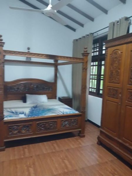 Bedroom - 7bedroom house for rent in Dehiwala  / LKR350,000 (EM129AW)