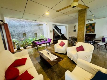 Living Room - (PH505) Two Storey House for Sale in Nugegoda