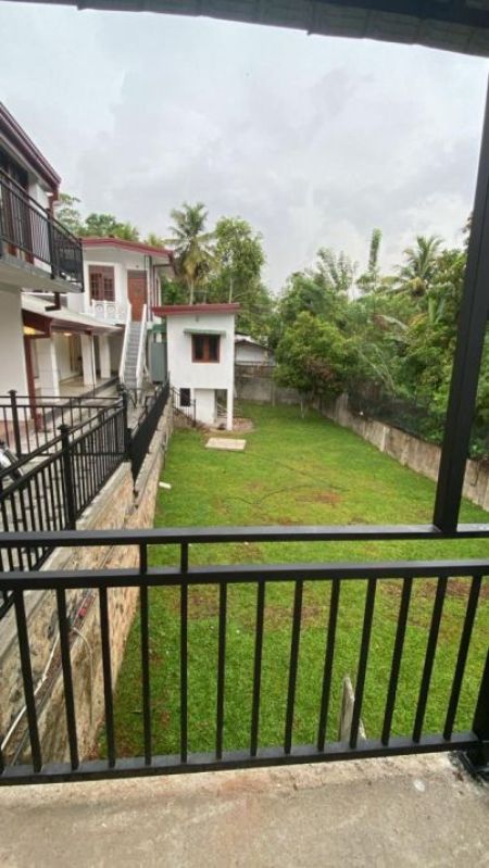 Exterior - 5 Bedroom House for Rent - Kadawatha | LKR 200,000 (EM581)