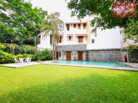 Exterior - Well Appointed Tropical Abode - For rent in Pelawatte