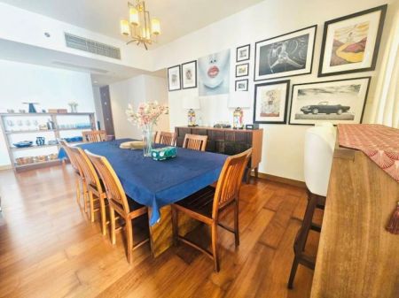 Dining room - 3 Bedroom Apartment for Rent in One Galle Face Shangri La