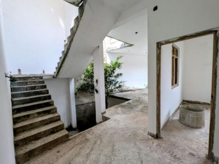Exterior - Partly Completed 2-Story House for Sale – Malabe (Robert Goonawardhana Mawatha)