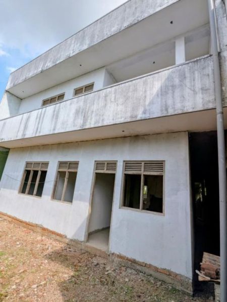 Exterior - Partly Completed 2-Story House for Sale – Malabe (Robert Goonawardhana Mawatha)