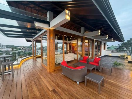 Living Room - Spacious 6 Bedroom Modern House for Sale in Battaramulla (Montri J)