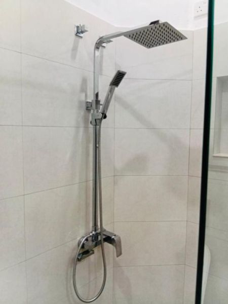 Bathroom - Charming 3BR House in a Prime Location at Dankotuwa