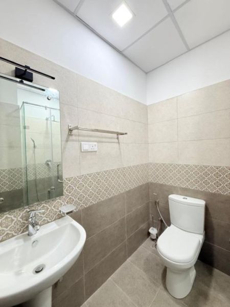 Bathroom - Modern 2BR Apartment for Sale in Colombo 5 (Montri J)