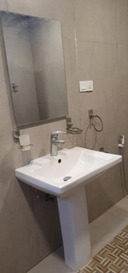 Bathroom - Staff Accommodation 10 Bedroom  House for Rent – Mount Lavinia