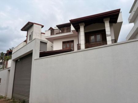 Exterior - Piliyandala Koskanatta Road 06 Bed Room House on 12.5 Perches of Land for Sale
