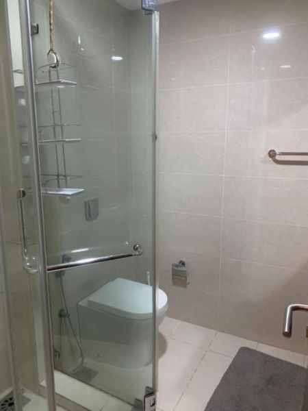 Bathroom - Modern 2 Bedroom Apartment for Rent at Capital Trust Residencies, Ethul Kotte / LKR 270,000 per month (EM014SL)
