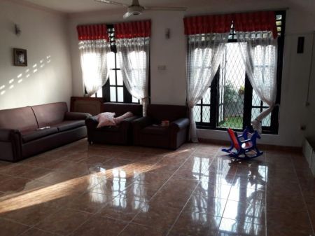 Living Room - 6 Bedroom House for Sale - Mattegoda | LKR 35,000,000 (EM591)