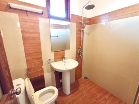 Bathroom - 4 Bedroom Two Storied House for Sale - Kesbewa | LKR 37,500,000 (EM592)