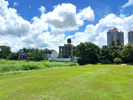 Exterior - Luxury Golf Villa for Sale or Property Exchange – Lake Drive, Colombo 08