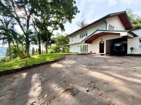 Exterior - Luxury Property for Sale - Kandy | LKR 350,000,000 (EM598)