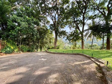 Exterior - Luxury Property for Sale - Kandy | LKR 350,000,000 (EM598)