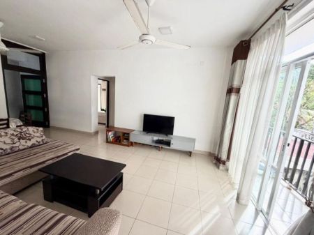 Living Room - Apartment for sale in Thalawathugoda 