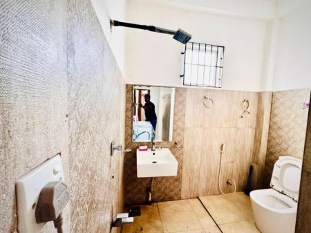 Bathroom - (SH1379) Modern Two Storey House for Sale in Horahena Hokandara