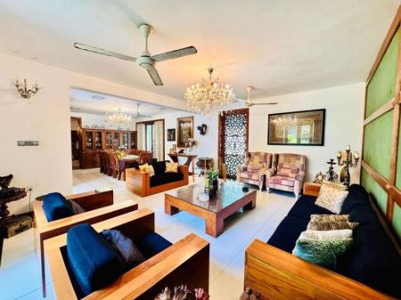 Living Room - Colombo 03 luxury 05 Bedroom House for Sale Good Investment Property 