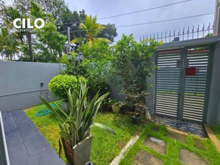 Exterior - House for Rent – Pipe Road, Battaramulla