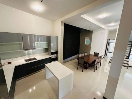 Living Room - Luxurious 4-Bedroom House for Sale Thalawathugoda
