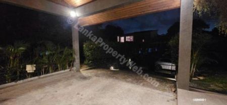 Exterior - House for sale in Rajagiriya - ko-924