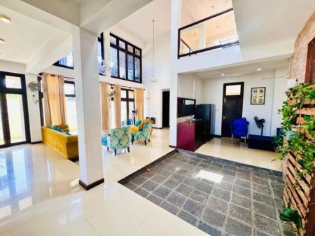 Living Room - (SE1675)🏛️ Ananda Herath Signature Luxury Residence with Rooftop Pool 🌴✨