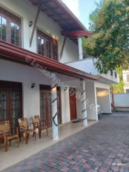 Exterior - House for Sale in Pothuarawa Road – Malabe | LKR 65 Million | KO-660