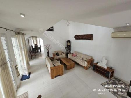 Living Room - Luxury House for Sale in a Gated Community – Nawala | LKR 190 Million | KO-826