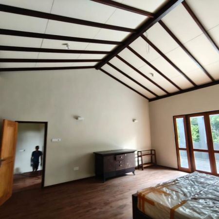 Bedroom - RENTAL | 5 Bed Luxury Residence with Pool | Battaramulla
