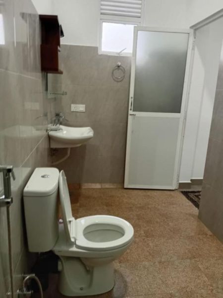 Bathroom - Beautiful Mountain View Villa for Sale – Mahakanda, Kandy