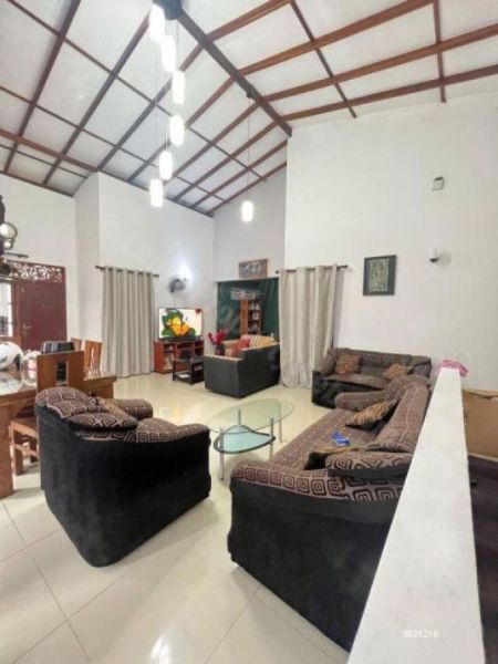 Living Room - House and Commercial Space for Sale in Kalapaluwawa – Rajagiriya | LKR 65 Million - KO-527
