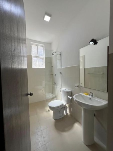 Bathroom - 3 Bedroom Apartment for Rent - Gampaha | LKR 115,000 (EM609)
