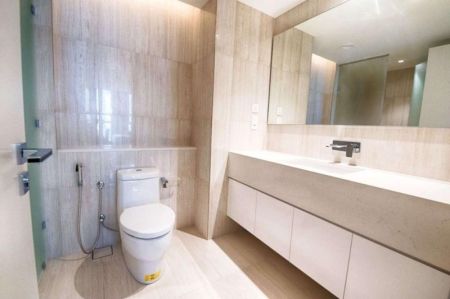 Bathroom - Apartment For Sale in Colombo 02
