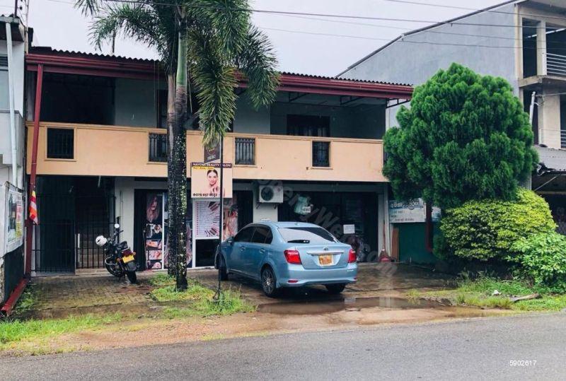 Commercial for sale in Homagama