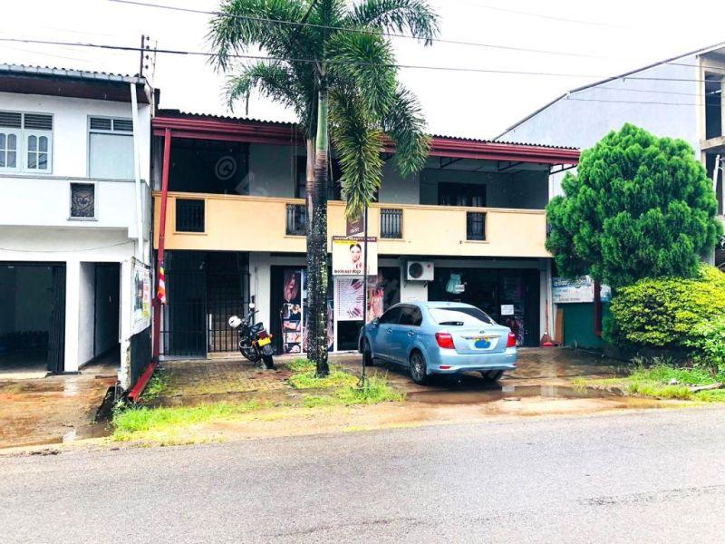 Commercial for sale in Homagama