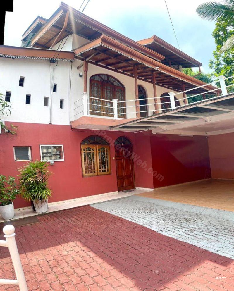 Exterior - House for rent in Pannipitiya