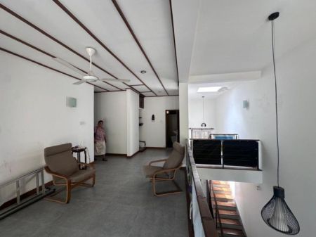 Living Room - 4 Bedroom House for Rent in Colombo 5, R4843