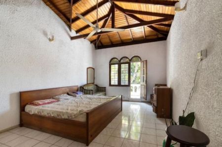 Bedroom - 6 Bedroom house for sale in Kandy for Rs. 45 million (nearest offer / Land value only)