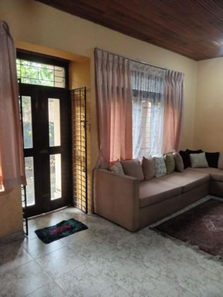 Living Room - 05 Rooms House for Sale in Dehiwala - EH98