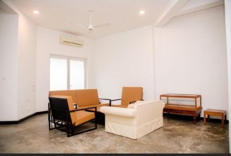 Living Room - 3 Story 4 Bedrooms House for Rent in Colombo 5 - EH227