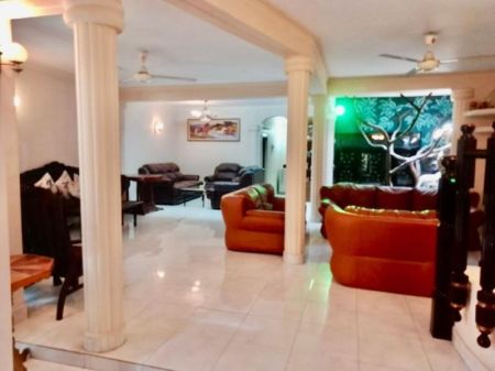 Living Room - Spacious 3BR Furnished Ground Floor House for Rent in Ratmalana