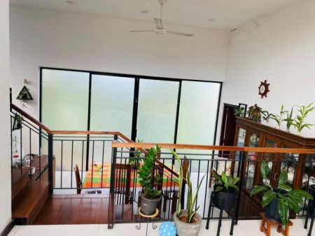 Living Room - Spacious 5BR Fully-Furnished House for Sale in Thalawathugoda