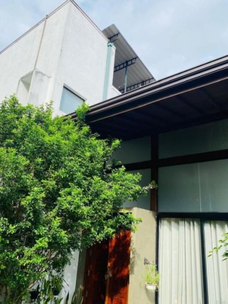 Exterior - Spacious 5BR Fully-Furnished House for Sale in Thalawathugoda