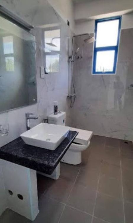 Bathroom - Apartment Complex for rent