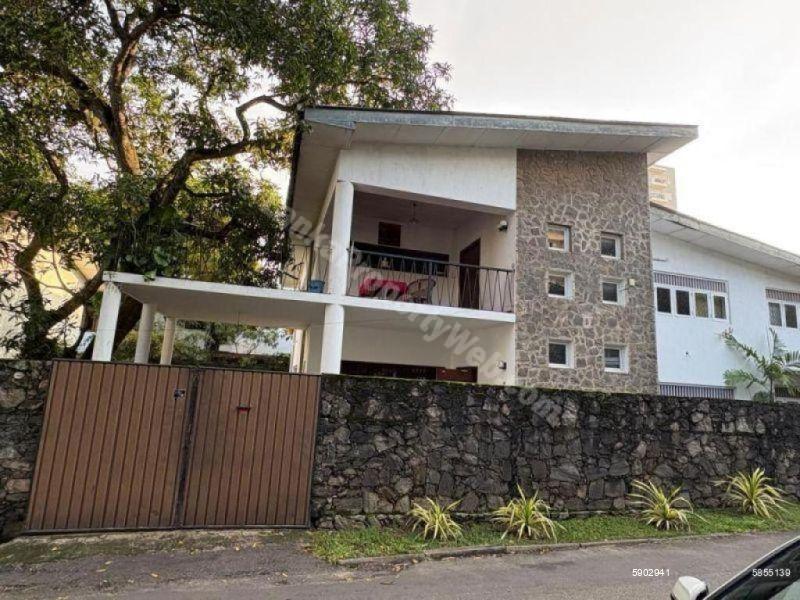Exterior - House for sale in Colombo 6
