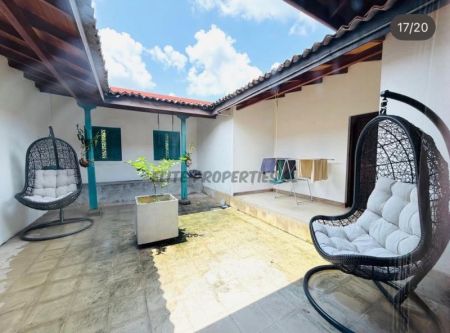 Living Room - Luxurious Fully Furnished 5 Bedroom Stand-Alone Residence for Rent – Hokandara