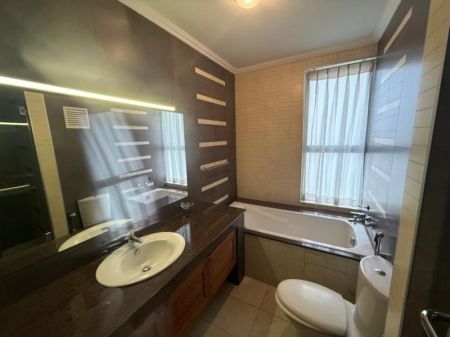 Bathroom - Empire Residencies - Apartment for rent in Colombo 2 
