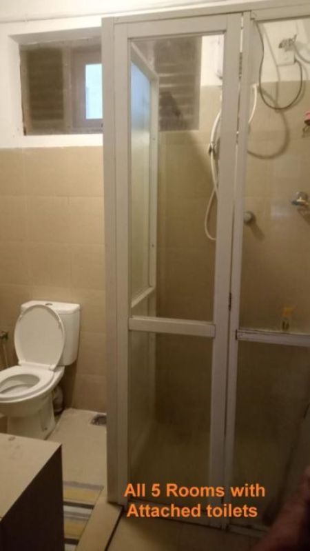 Bathroom - 5BR House for Sale in Boralesgamuwa | LKR 62 Million
